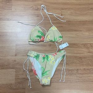 Tommy Hilfiger Floral Bikini Top & Bottom Swim Women New Size 6 Preppy Vacation